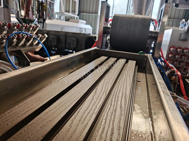 Plastic Recycling and Wood Composite Turnkey Solution 